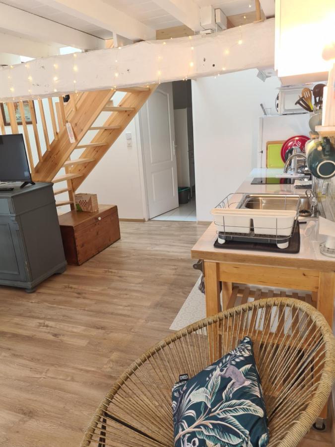 Charmant Logement A La Campagne Gazaupouy 외부 사진